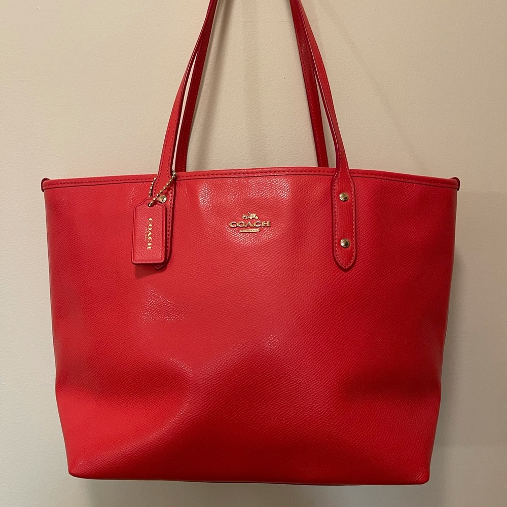 Coach Canvas Tote. Very light and spacious ;)